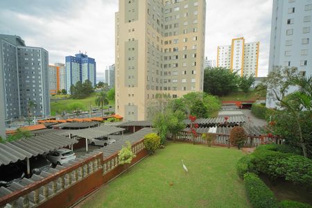 Vista Quarto 1  de apartamento para alugar com 2 quartos, 53m² em Santa Terezinha, São Bernardo do Campo