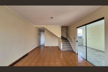 Sala de casa à venda com 3 quartos, 304m² em Jardim Jamaica, Santo André
