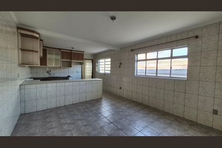 Casa à venda com 304m², 3 quartos e 3 vagasCozinha