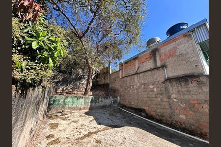 Casa para alugar com 2 quartos, 100m² em Milanez, Contagem