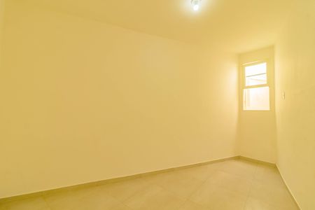 Casa para alugar com 1 quarto, 89m² em Cidade Domitila, São Paulo