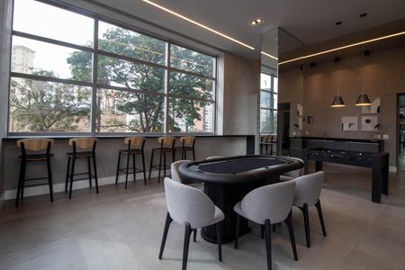 Apartamento à venda com 170m², 3 quartos e 3 vagas Apartamento à venda com 170m², 3 quartos e 3 vagasÁREA COMUM - SALA DE JOGOS