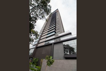 Apartamento à venda com 170m², 3 quartos e 3 vagas Apartamento à venda com 170m², 3 quartos e 3 vagasFACHADA