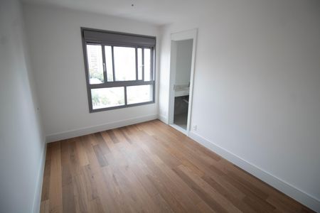 Apartamento à venda com 170m², 3 quartos e 3 vagas Apartamento à venda com 170m², 3 quartos e 3 vagasSUITE 3