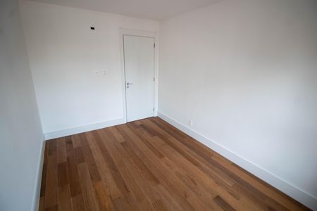 Apartamento à venda com 170m², 3 quartos e 3 vagas Apartamento à venda com 170m², 3 quartos e 3 vagasSUITE 3