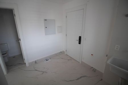 Apartamento à venda com 170m², 3 quartos e 3 vagas Apartamento à venda com 170m², 3 quartos e 3 vagasÁREA DE SERVIÇO