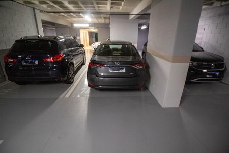 Apartamento à venda com 170m², 3 quartos e 3 vagas Apartamento à venda com 170m², 3 quartos e 3 vagasGARAGEM 1