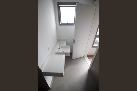 Apartamento à venda com 170m², 3 quartos e 3 vagas Apartamento à venda com 170m², 3 quartos e 3 vagasBANHEIRO DA SUITE 2
