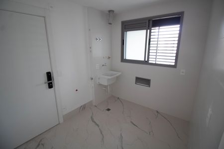 Apartamento à venda com 170m², 3 quartos e 3 vagas Apartamento à venda com 170m², 3 quartos e 3 vagasÁREA DE SERVIÇO