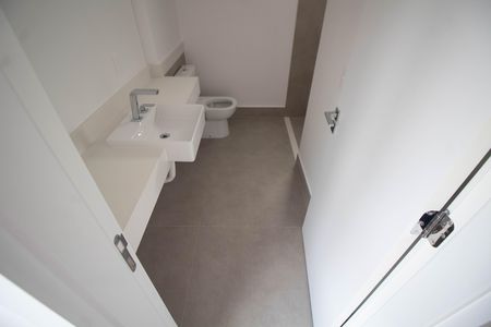 Apartamento à venda com 170m², 3 quartos e 3 vagas Apartamento à venda com 170m², 3 quartos e 3 vagasSUITE 3