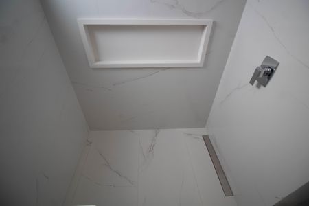 Apartamento à venda com 170m², 3 quartos e 3 vagas Apartamento à venda com 170m², 3 quartos e 3 vagasBANHEIRO DA SUITE 1