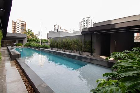 Apartamento à venda com 170m², 3 quartos e 3 vagas Apartamento à venda com 170m², 3 quartos e 3 vagasÁREA COMUM - PISCINA