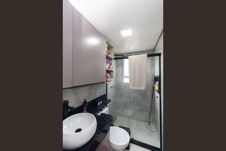 Banheiro de apartamento para alugar com 2 quartos, 46m² em Colônia (zona Leste), São Paulo