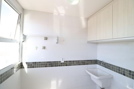 Cozinha e Área de Serviço de apartamento para alugar com 2 quartos, 55m² em Pampulha, Uberlândia