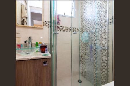 Banheiro de apartamento à venda com 2 quartos, 45m² em Vila Bela Vista (Zona Norte), São Paulo