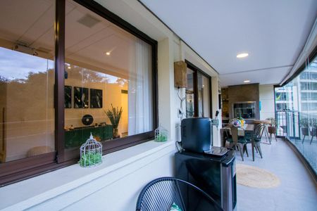 Apartamento à venda com 169m², 3 quartos e 3 vagasVaranda gourmet