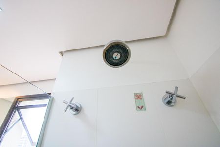 Apartamento à venda com 169m², 3 quartos e 3 vagasBanheiro do quarto 2