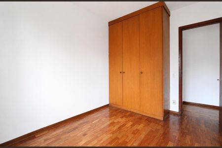 Quarto de apartamento à venda com 2 quartos, 70m² em Campo Belo, São Paulo