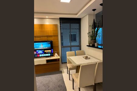 Sala de apartamento à venda com 2 quartos, 40m² em Vila Nova, Porto Alegre