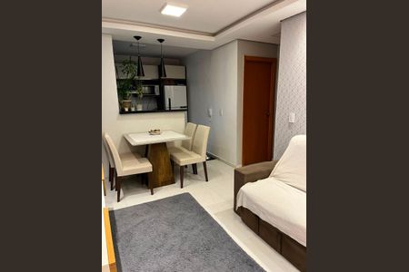 Sala de apartamento à venda com 2 quartos, 40m² em Vila Nova, Porto Alegre