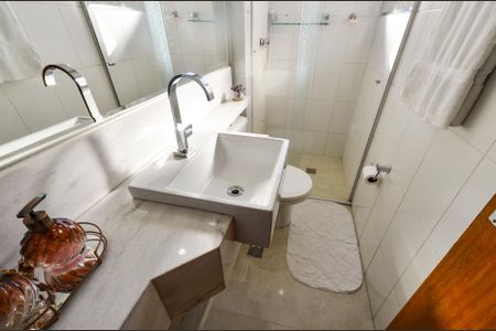 Banheiro Social de apartamento à venda com 3 quartos, 170m² em Maria Virgínia, Belo Horizonte