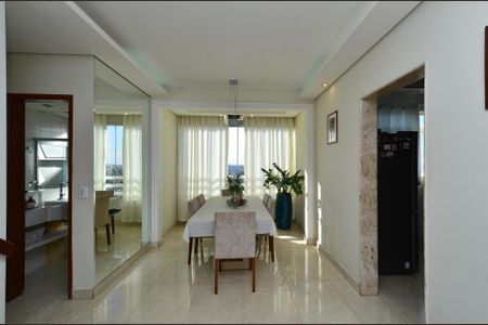 Sala de apartamento à venda com 3 quartos, 170m² em Maria Virgínia, Belo Horizonte