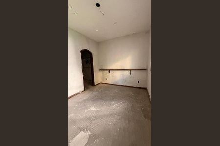 Casa à venda com 300m², 3 quartos e 2 vagas