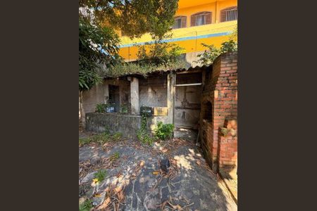 Casa à venda com 300m², 3 quartos e 2 vagas