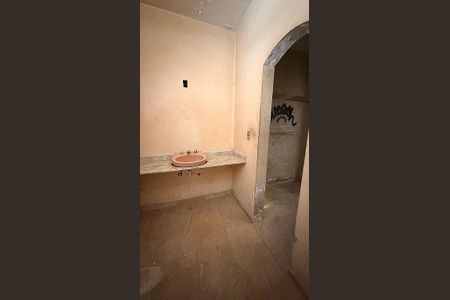 Casa à venda com 300m², 3 quartos e 2 vagas