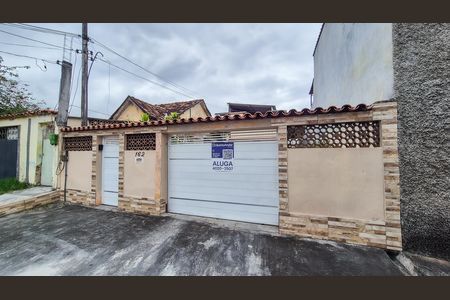 Casa para alugar com 253m², 4 quartos e 6 vagas Casa para alugar com 253m², 4 quartos e 6 vagasFrente Casa