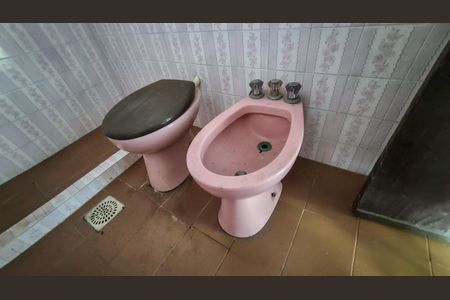 Casa para alugar com 253m², 4 quartos e 6 vagas Casa para alugar com 253m², 4 quartos e 6 vagasBanheiro 3 Terraço