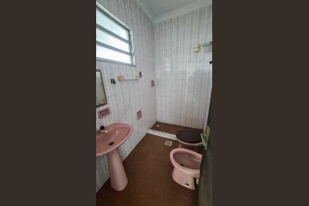 Casa para alugar com 253m², 4 quartos e 6 vagas Casa para alugar com 253m², 4 quartos e 6 vagasBanheiro 3 Terraço