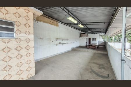 Casa para alugar com 253m², 4 quartos e 6 vagas Casa para alugar com 253m², 4 quartos e 6 vagasTerraço
