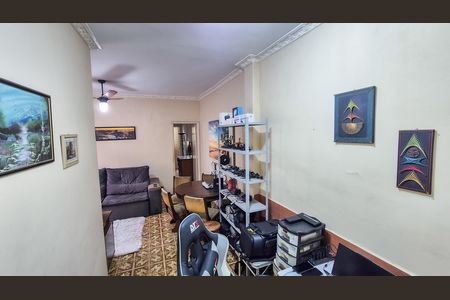 Casa para alugar com 253m², 4 quartos e 6 vagas Casa para alugar com 253m², 4 quartos e 6 vagasSala