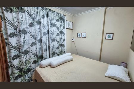 Casa para alugar com 253m², 4 quartos e 6 vagas Casa para alugar com 253m², 4 quartos e 6 vagasQuarto 1