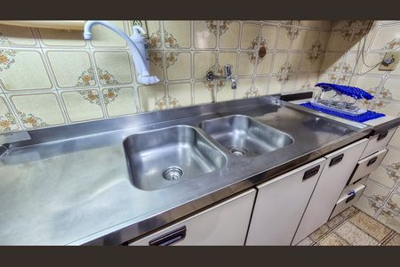 Cozinha  de casa para alugar com 4 quartos, 253m² em Brás de Pina, Rio de Janeiro