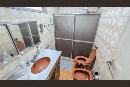 Casa para alugar com 253m², 4 quartos e 6 vagas Casa para alugar com 253m², 4 quartos e 6 vagasBanheiro do Quarto 3