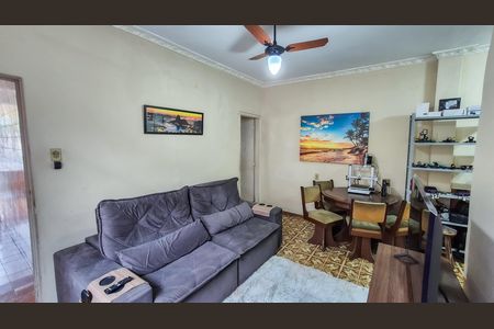 Casa para alugar com 4 quartos, 253m² em Brás de Pina, Rio de Janeiro