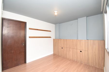 Suíte de apartamento para alugar com 2 quartos, 65m² em Boa Vista, Curitiba
