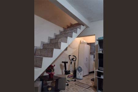 Casa à venda com 2 quartos, 129m² em Serraria, Diadema