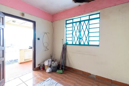 Sala de casa à venda com 2 quartos, 70m² em Vila Vitorio Mazzei, São Paulo