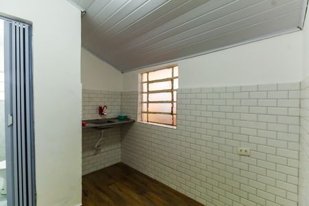 Cozinha de casa para alugar com 1 quarto, 22m² em Água Rasa, São Paulo