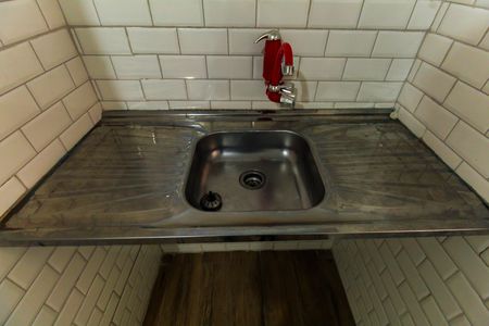 Cozinha de casa para alugar com 1 quarto, 22m² em Água Rasa, São Paulo