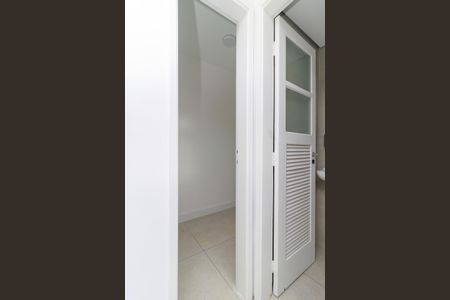Área de Serviço - Quarto de apartamento para alugar com 2 quartos, 57m² em Brooklin, São Paulo