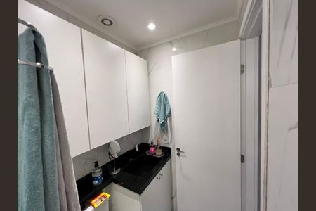 Banheiro de apartamento à venda com 2 quartos, 42m² em Sítio da Figueira, São Paulo