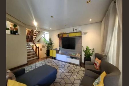 Casa à venda com 3 quartos, 260m² em Jardim Textil, São Paulo