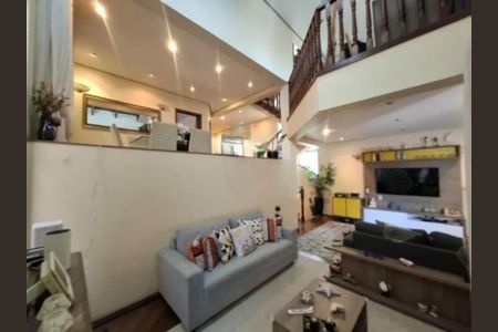 Casa à venda com 3 quartos, 260m² em Jardim Textil, São Paulo