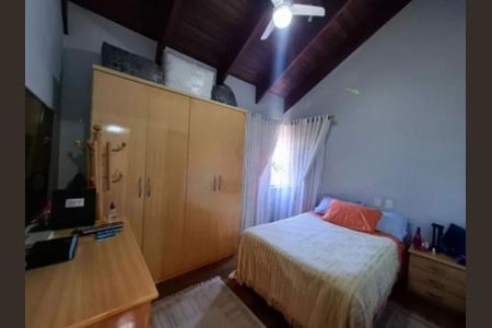 Casa à venda com 3 quartos, 260m² em Jardim Textil, São Paulo