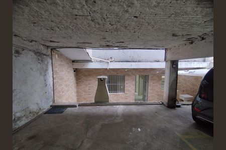 Garagem de casa para alugar com 2 quartos, 70m² em Bosque da Saúde, São Paulo