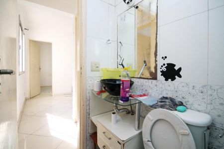 Banheiro de apartamento para alugar com 3 quartos, 58m² em Jardim Leonor, Cotia
